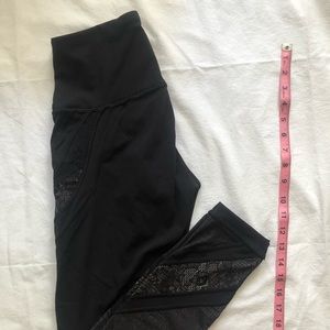 Lululemon black leggings with lace detail size 6 25” length